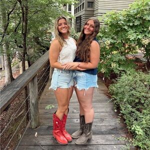 Meet your Posher, Parker